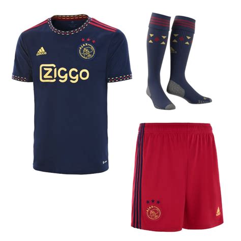 uittenue ajax 2022